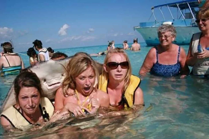 39 Awkward Vacation Photos You Absolutely Should See