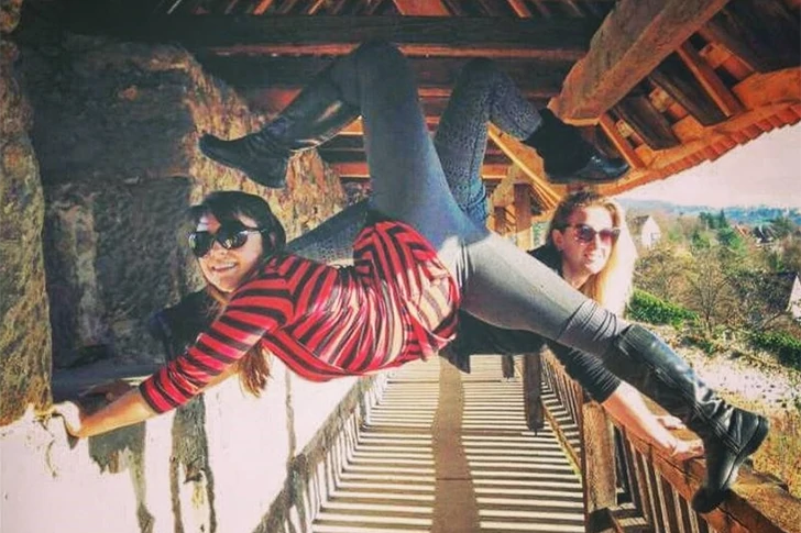 39 Awkward Vacation Photos You Absolutely Should See