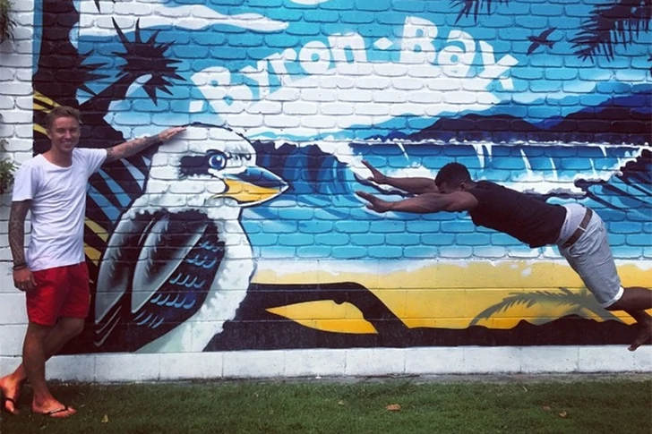 39 Awkward Vacation Photos You Absolutely Should See