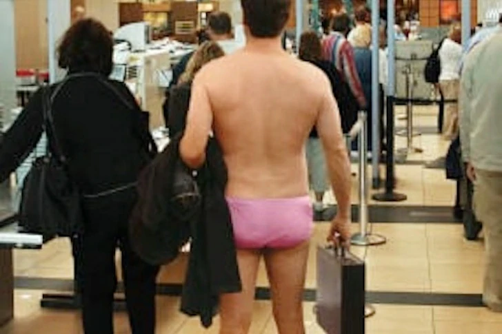 42 Unusual Airport Photos
