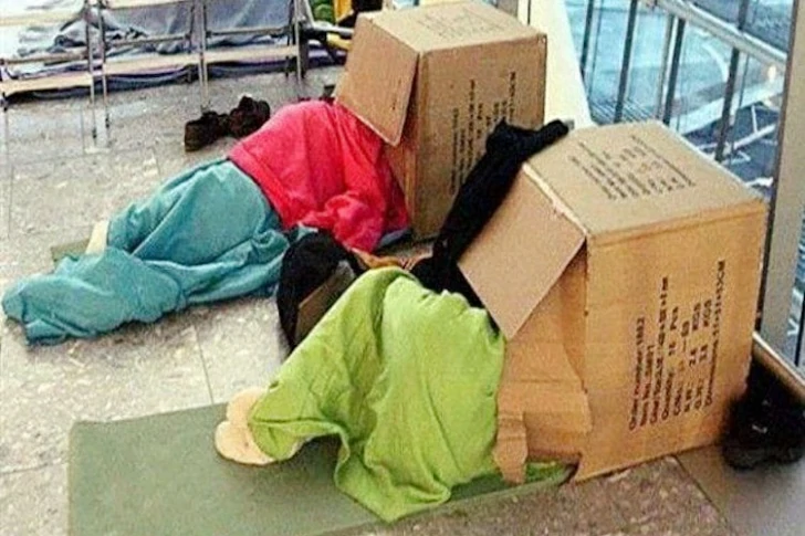 42 Unusual Airport Photos