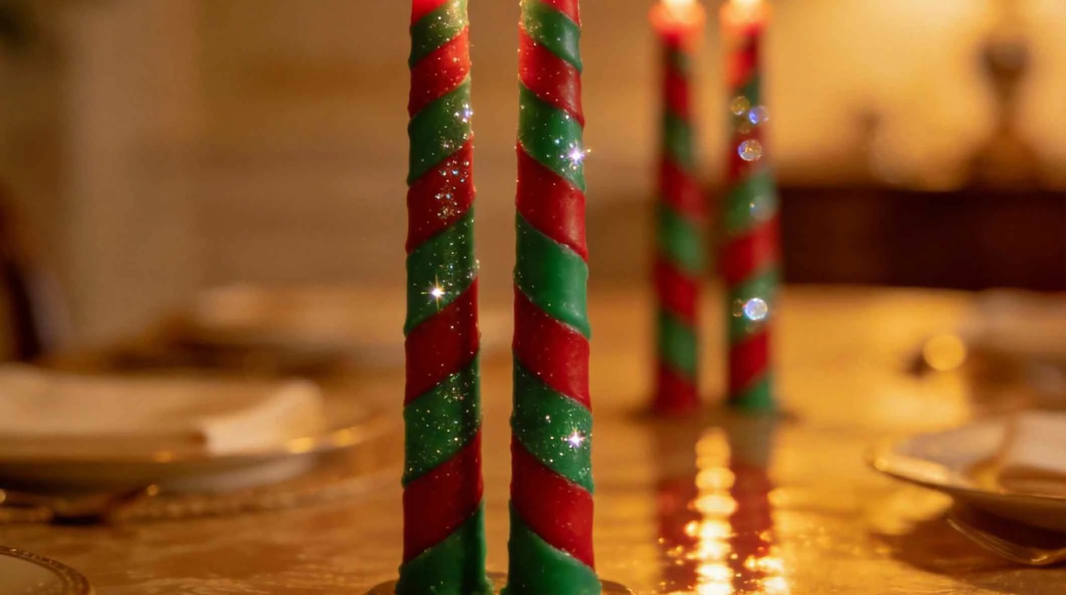 6 DIY Christmas Candle Ideas to Add a Cozy Glow