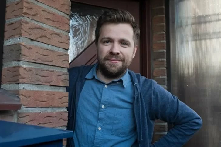 Man gives hitchhiker a lift home—and is shocked by the news the next day