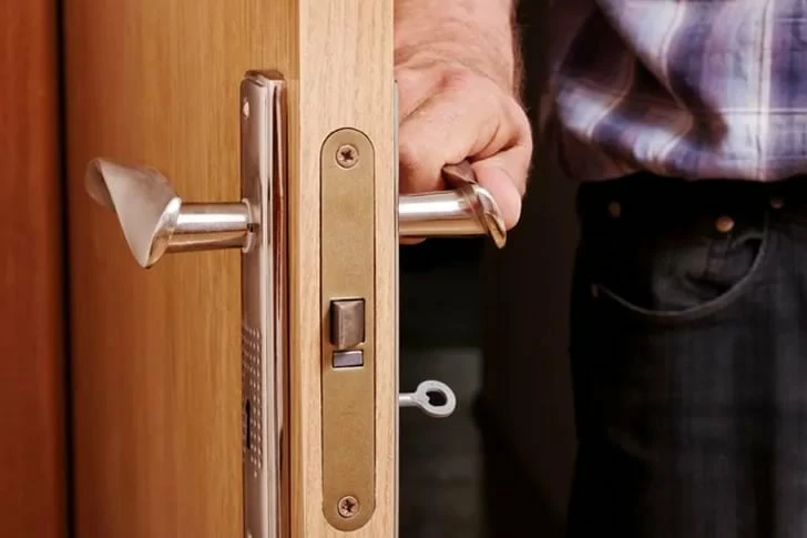 Man gives hitchhiker a lift home—and is shocked by the news the next day