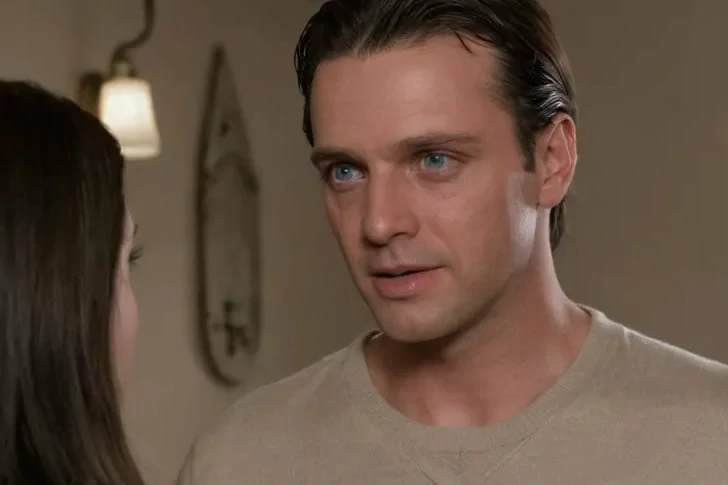 Un mari divorce de sa femme après qu'elle a donné naissance à un enfant noir, son secret révélé 10 ans plus tard