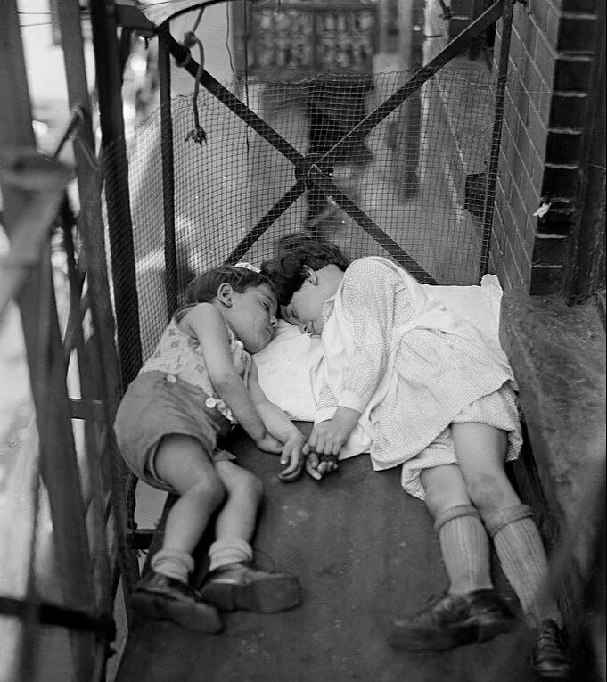 Time Travel Through History With These Vintage Photos